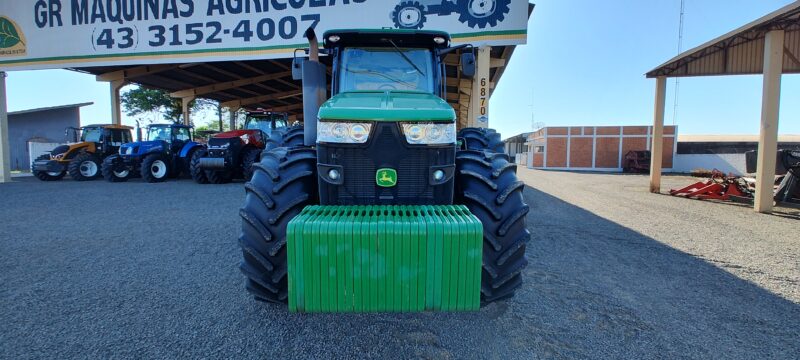 Trator John Deere 8270 R ano de fabricação 2019.