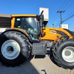 Trator Valtra BH 224 Hitech ano de fabricação 2022.