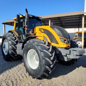 Trator Valtra BH 224 Hitech ano de fabricação 2022.