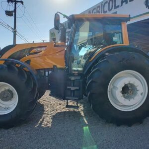 Trator Valtra BH 224 Hitech ano de fabricação 2022.