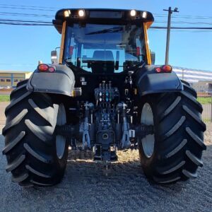 Trator Valtra BH 224 Hitech ano de fabricação 2022.
