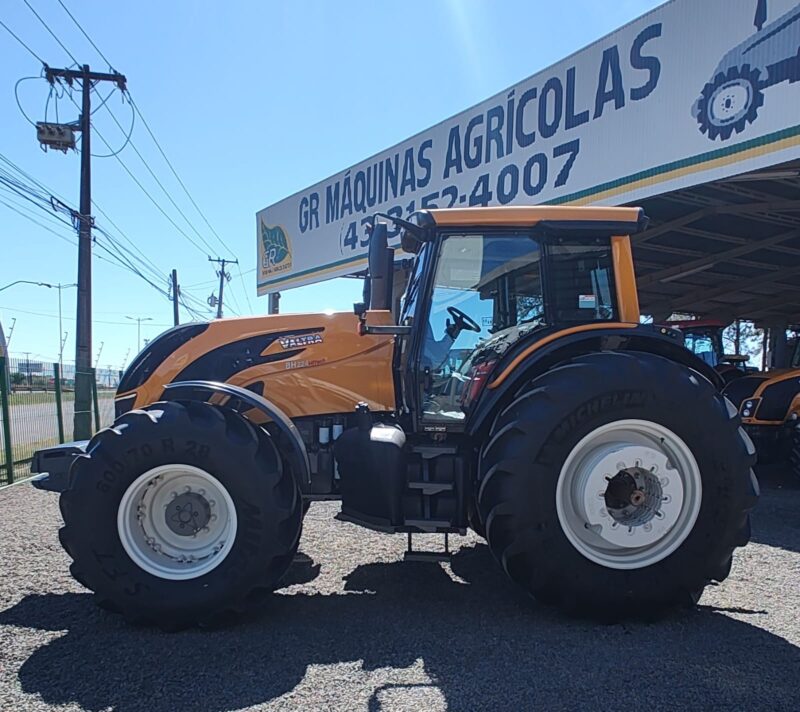 Trator Valtra BH 224 Hitech ano de fabricação 2022.
