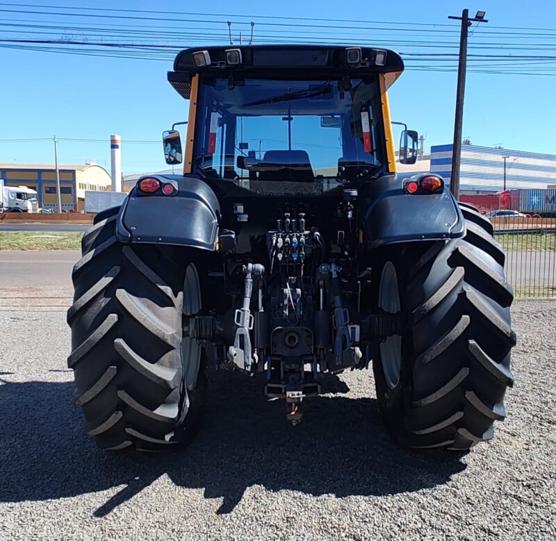 Trator Valtra BH 224 Hitech ano de fabricação 2022.