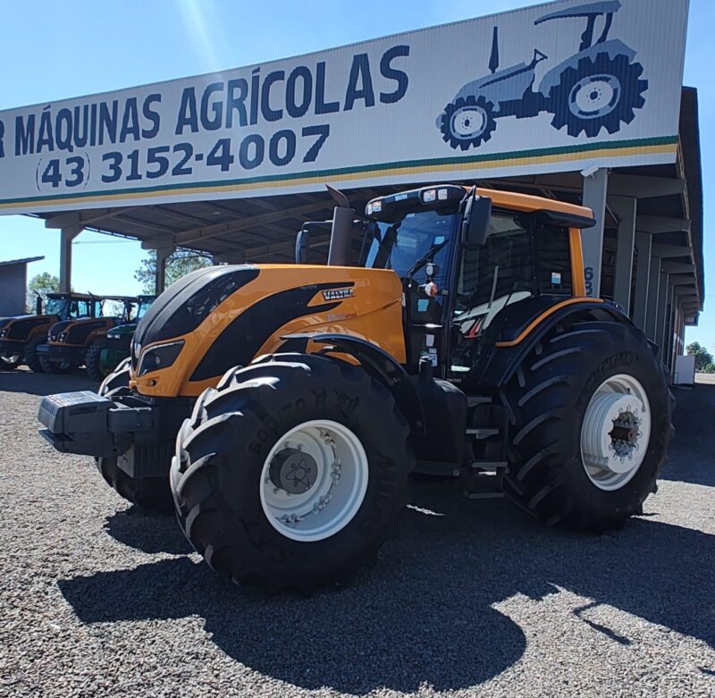 Trator Valtra BH 224 Hitech ano de fabricação 2022.