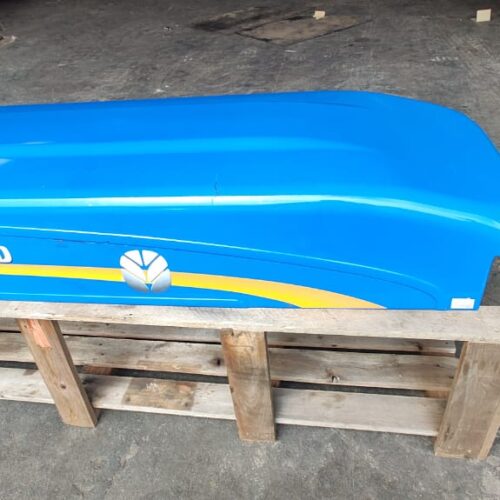 Capô para trator New Holland 7630 acima de 2010.