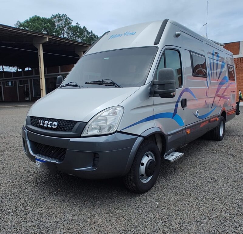 Motorhome Iveco Dayli ano de fabricação 2015.