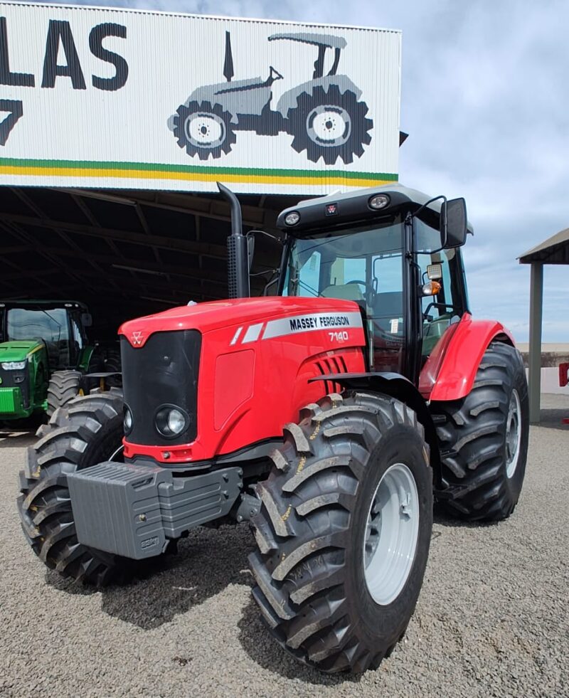 Trator Massey Ferguson MF 7140 cabinado ano de fabricação 2013.