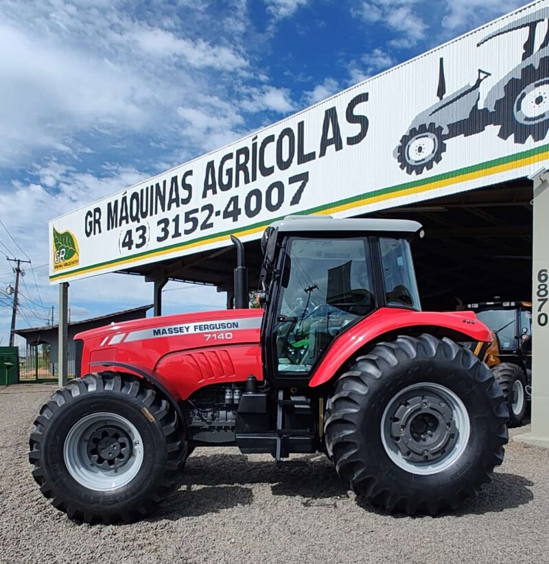 Trator Massey Ferguson MF 7140 cabinado ano de fabricação 2013.