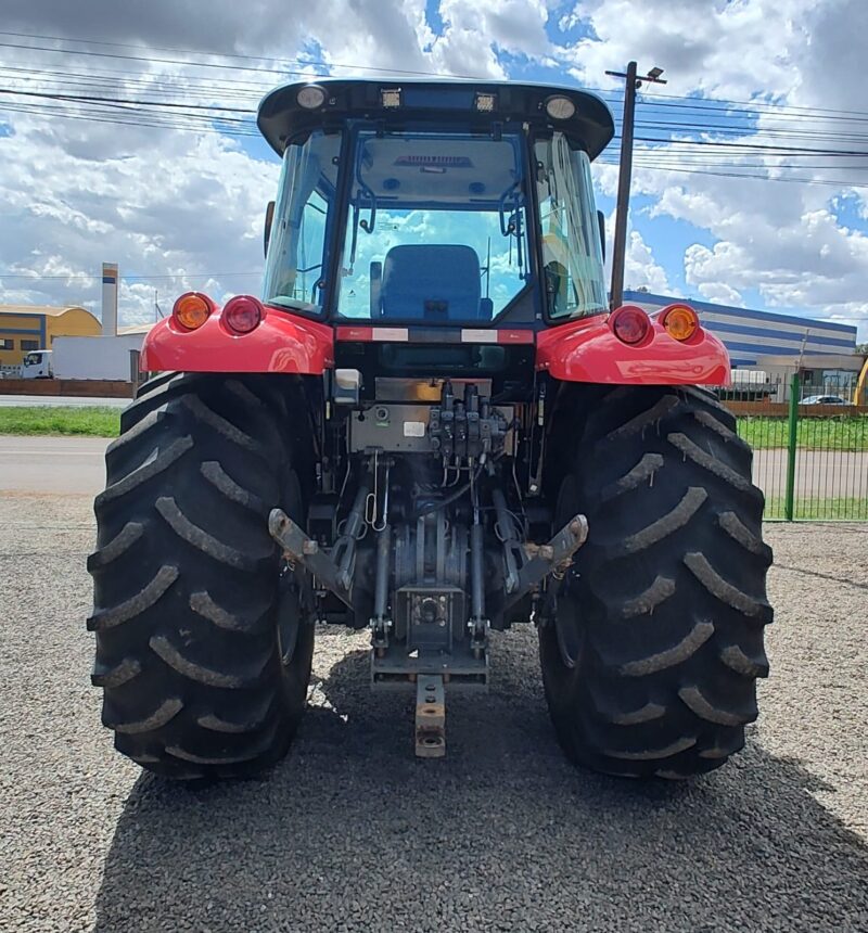 Massey Ferguson MF 7180 cabinado ano de fabricação 2016.