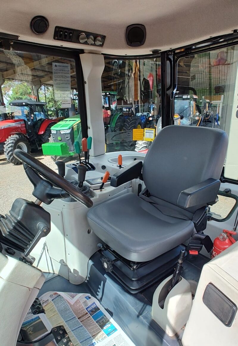 Massey Ferguson MF 7180 cabinado ano de fabricação 2016.