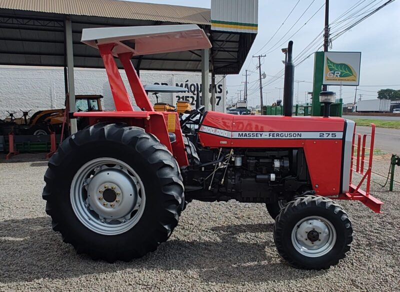 Trator Massey Ferguson MF 275 ano 1987.