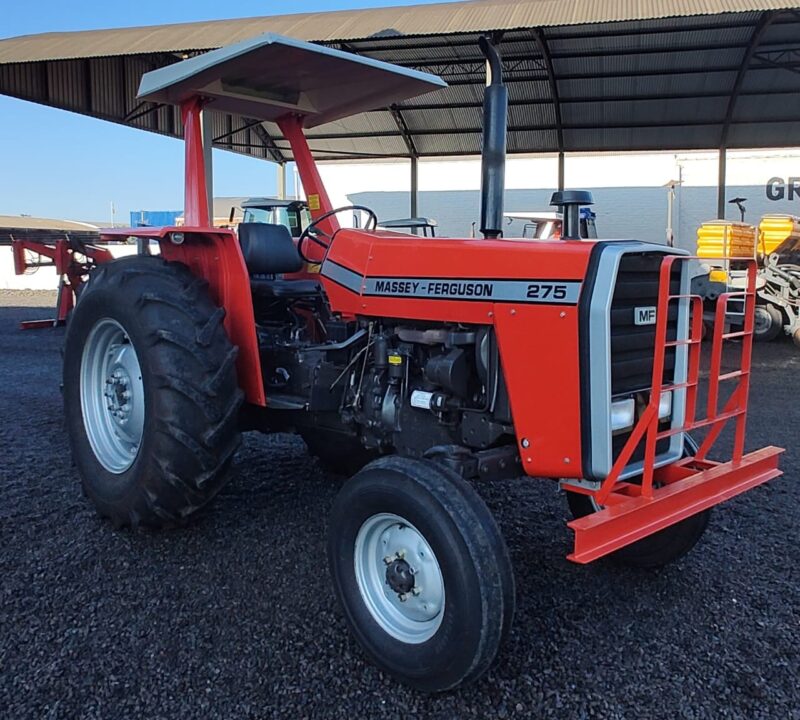 Trator Massey Ferguson MF 275 ano 1986.