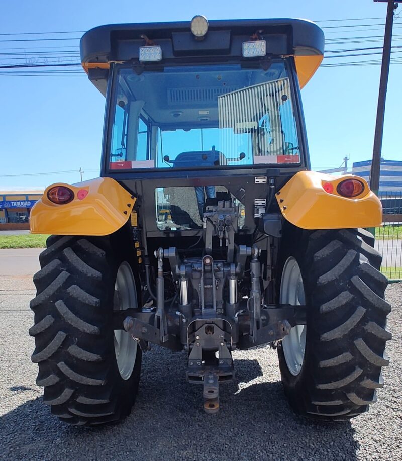 Trator Valtra A 950 cabinado ano de fabricação 2018.