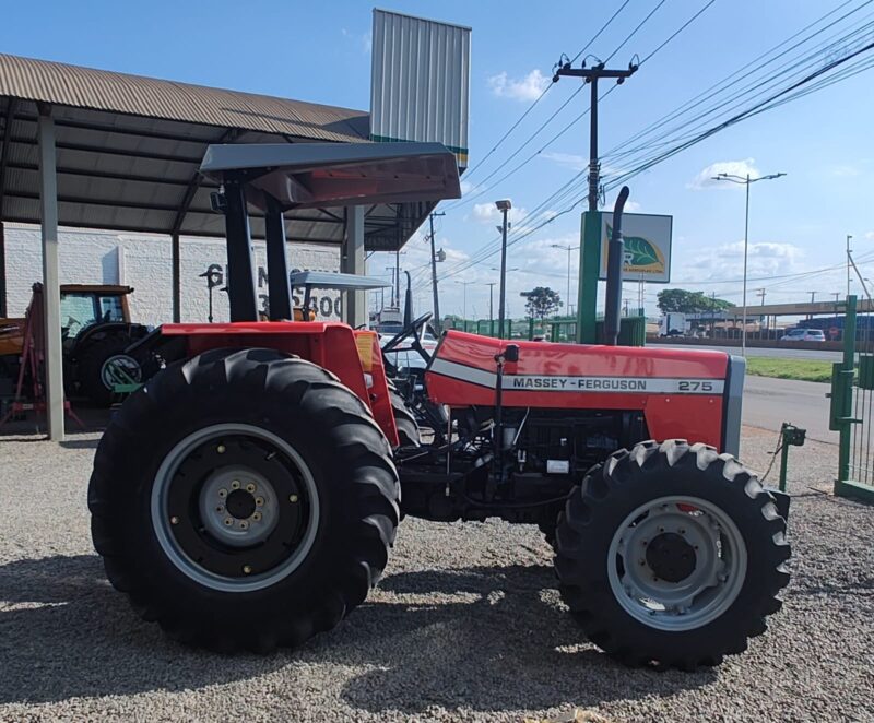Trator Massey Ferguson MF 275 ano 1998.