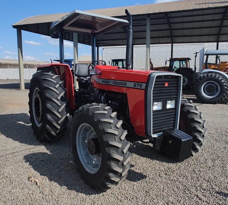 Trator Massey Ferguson MF 275 ano 1998.