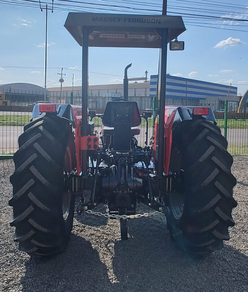 Trator Massey Ferguson MF 275 ano 1998.