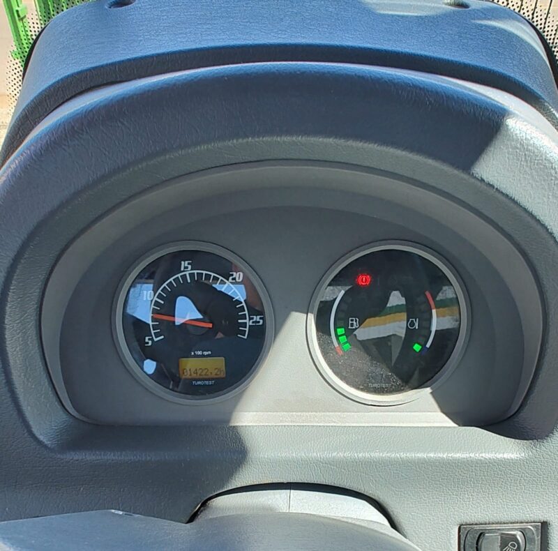 Trator Valtra BM 135 cabinado com super redutor ano 2023.