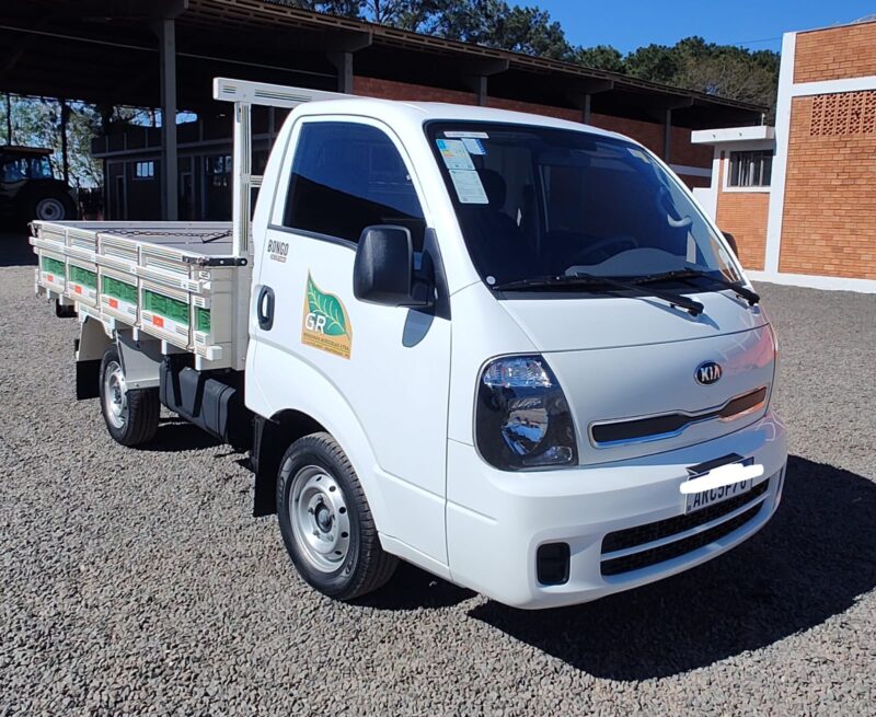 Caminhonete Kia Bongo 2500 ano 2021/22.