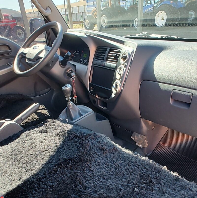 Caminhonete Kia Bongo 2500 ano 2021/22.