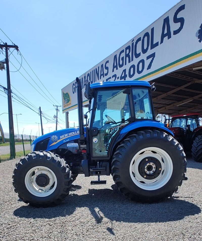 Trator New Holland TL 95 cabinado cabinado ano 2019.